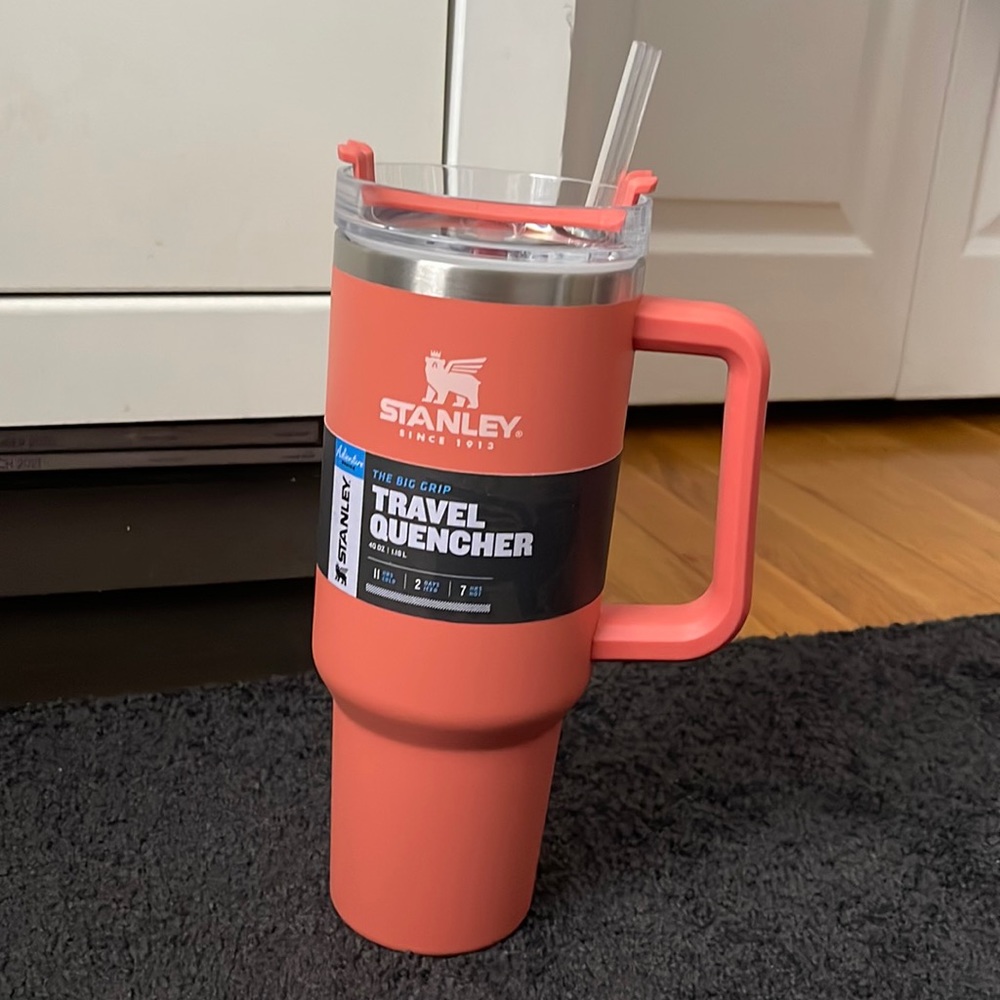 NEW! 40oz Stanley tumbler